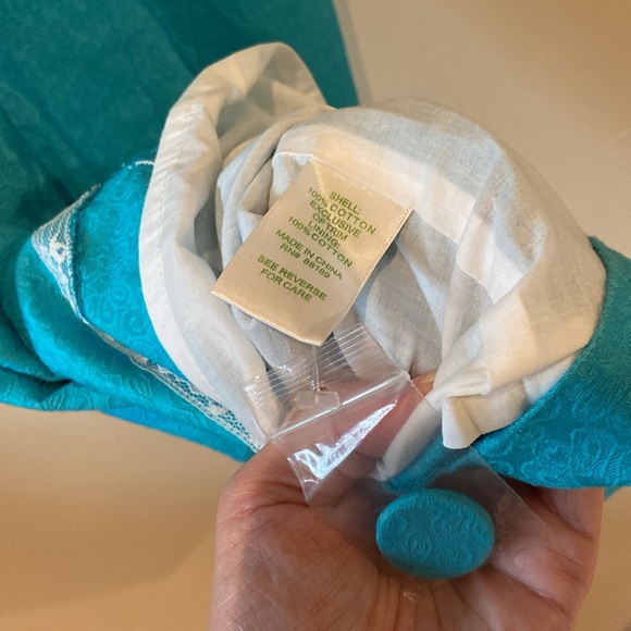 Lilly Pulitzer Blue Sleeveless Dress with Buttons and White Appliqué - Picture 9 of 14